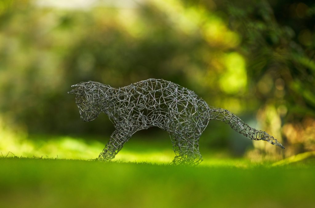 Wire garden cat sculpture