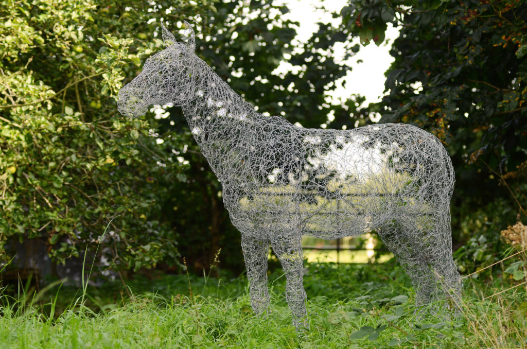 Wire horse garden sculptures | Di Spalding - Scenic Artist