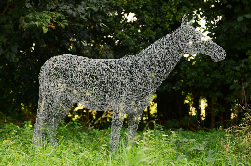 Wire horse garden sculptures | Di Spalding - Scenic Artist